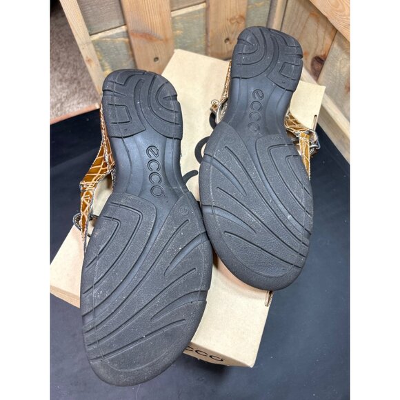 Ecco Womens Living Thong Sandals EU 40 US 9-9.5 Brown Croc Embossed Leather - Picture 4 of 8